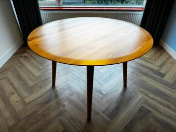 Sav & Okse Olger Ronde Eettafel beschikbaar voor biedingen