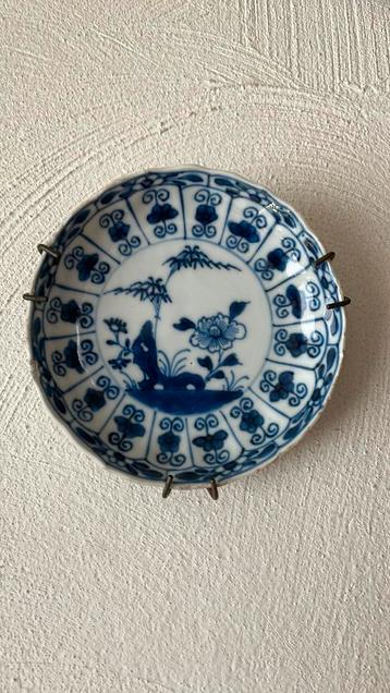 Antiek blauw wit wandbordje diameter 11cm beschikbaar voor biedingen