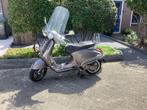 Vespa primavera touring, Ophalen, Zo goed als nieuw, Vespa