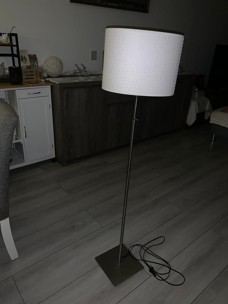 2 stuks staande lampen vloer lamp wit in goede staat €35, Ophalen, Zo goed als nieuw, 150 tot 200 cm