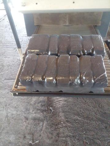 VOLLE PALLET NACHTBRIKETTEN 1015 KG 299,- beschikbaar voor biedingen