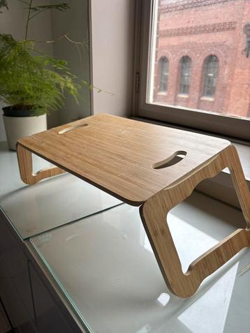 Laptoptafel voor in bed of op de bank beschikbaar voor biedingen