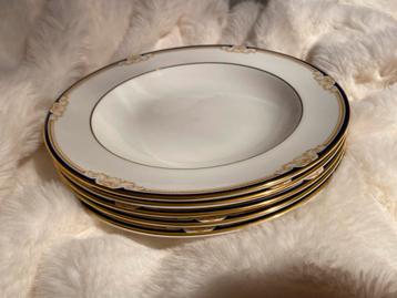 Wedgwood Cavendish 5 Diepe Borden - 23 cm - in goede staat beschikbaar voor biedingen