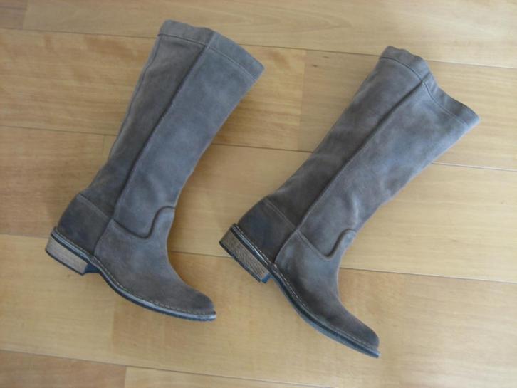 Zeer mooie stoere beige suede laarzen MAZU 41 snazzeys, Kleding | Dames, Schoenen, Nieuw, Hoge laarzen, Beige, Verzenden