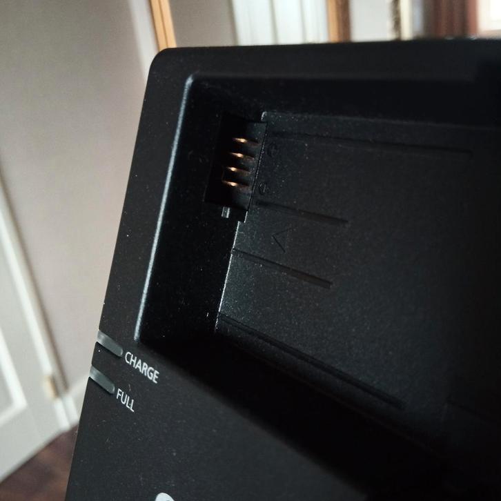 Canon LC-E8E batterijlader origineel, Audio, Tv en Foto, Fotografie | Accu's en Batterijen, Zo goed als nieuw, Ophalen of Verzenden