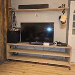 Houten/ steigerhout TV meubel met wielen, Gebruikt, 150 tot 200 cm, Ophalen of Verzenden, Minder dan 100 cm
