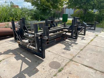 Winterstallingsbok/bootbokken/bootstoelen beschikbaar voor biedingen