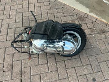 Hexagon 125cc blok beschikbaar voor biedingen