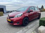 Toyota Yaris 1.3 VVT-i Aspiration | Camera | Trekhaak | Airc, Voorwielaandrijving, Euro 5, Stof, Gebruikt