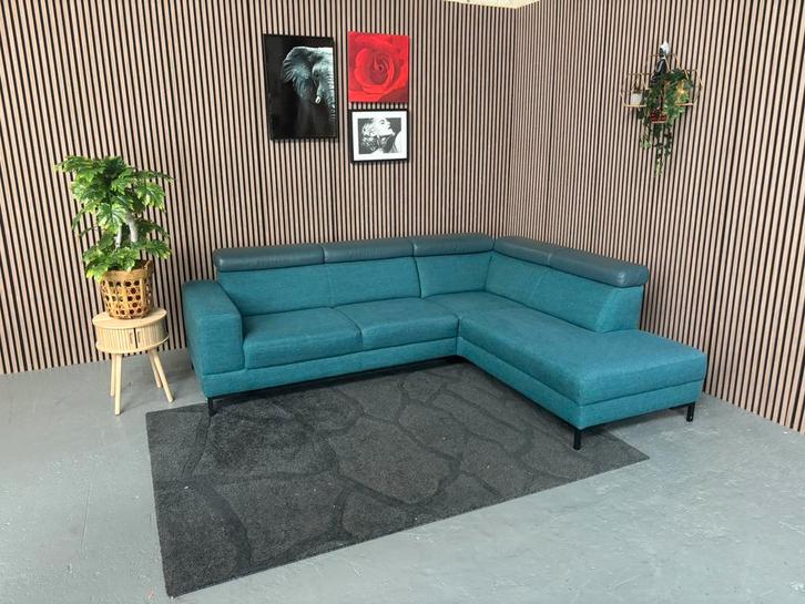 GRATIS LEVERING Montel Tosca Hoekbank 255x210 GEREINIGD, Huis en Inrichting, Banken | Bankstellen, Zo goed als nieuw, Hoekbank