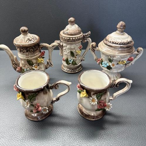 Porseleinen servies setje 8-delig van Italiaanse Capodimont, Antiek en Kunst, Antiek | Keramiek en Aardewerk, Ophalen