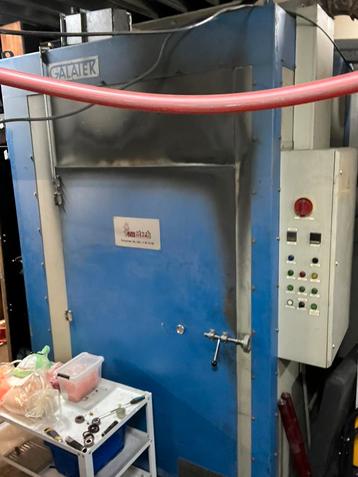 Poedercoat oven beschikbaar voor biedingen