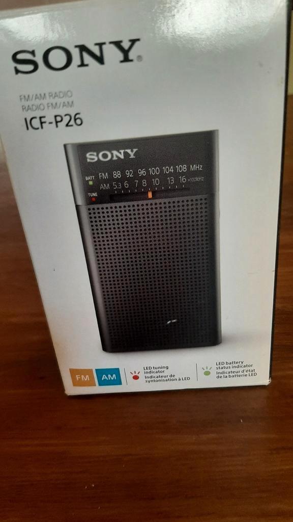 Te koop zeldzame sony icf-p26 pocket radio., Audio, Tv en Foto, Radio's, Zo goed als nieuw, Radio, Ophalen of Verzenden