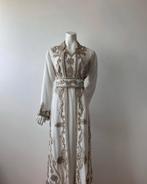 Elegante Witte Takchita met Gouden Borduursel, Kleding | Dames, Gelegenheidskleding, Maat 38/40 (M), Overige typen, Wit, Ophalen of Verzenden