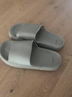 Nieuw: Grijze happyflops maat 40-41, Ophalen of Verzenden, Nieuw, Grijs