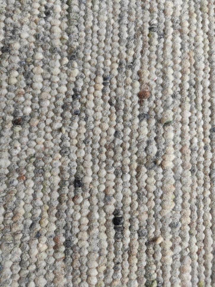 PRIJS VERLAAGD!!Vierkant wollen vloerkleed 240x240cm, Huis en Inrichting, Stoffering | Tapijten en Kleden, Zo goed als nieuw, 200 cm of meer