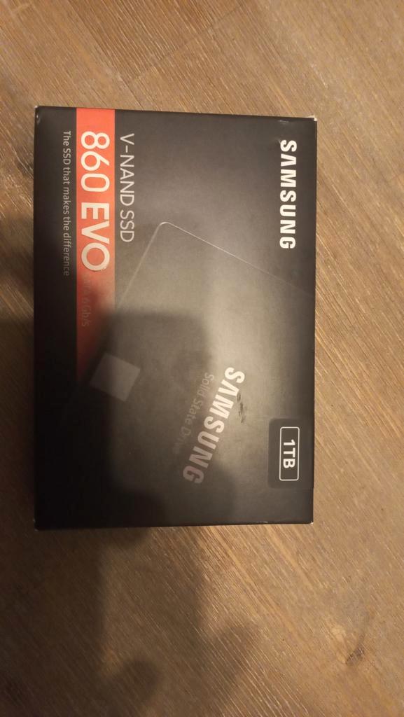 Samsung 860 EVO 1TB SSD - Nieuw in doos!, Computers en Software, Harde schijven, Nieuw, Server, Intern, SSD, SATA, Ophalen of Verzenden
