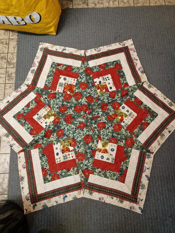 Handgemaakt kerstkleed - 110 cm, Antiek en Kunst, Antiek | Kleden en Textiel, Ophalen of Verzenden