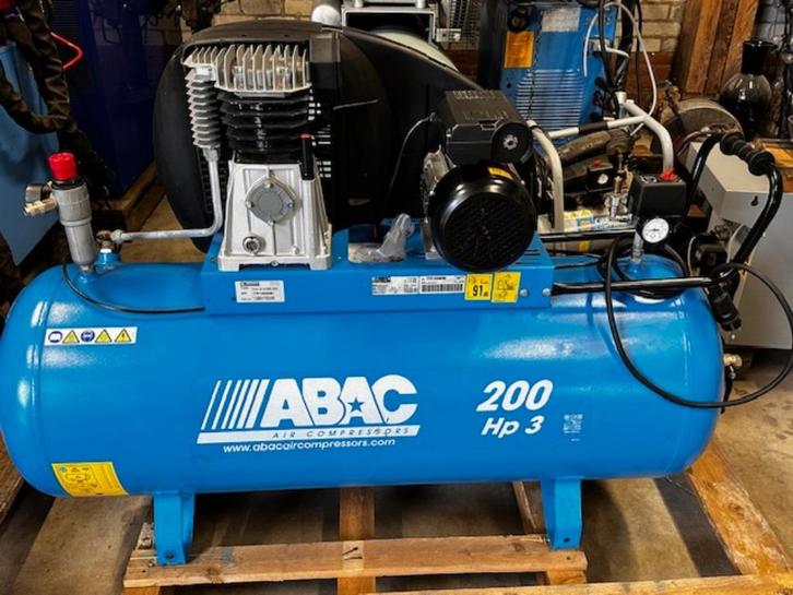 compressor abac 3 pk 230 volt, Doe-het-zelf en Verbouw, Compressors, Zo goed als nieuw, 10 bar of meer, 100 liter of meer, 200 tot 400 liter/min