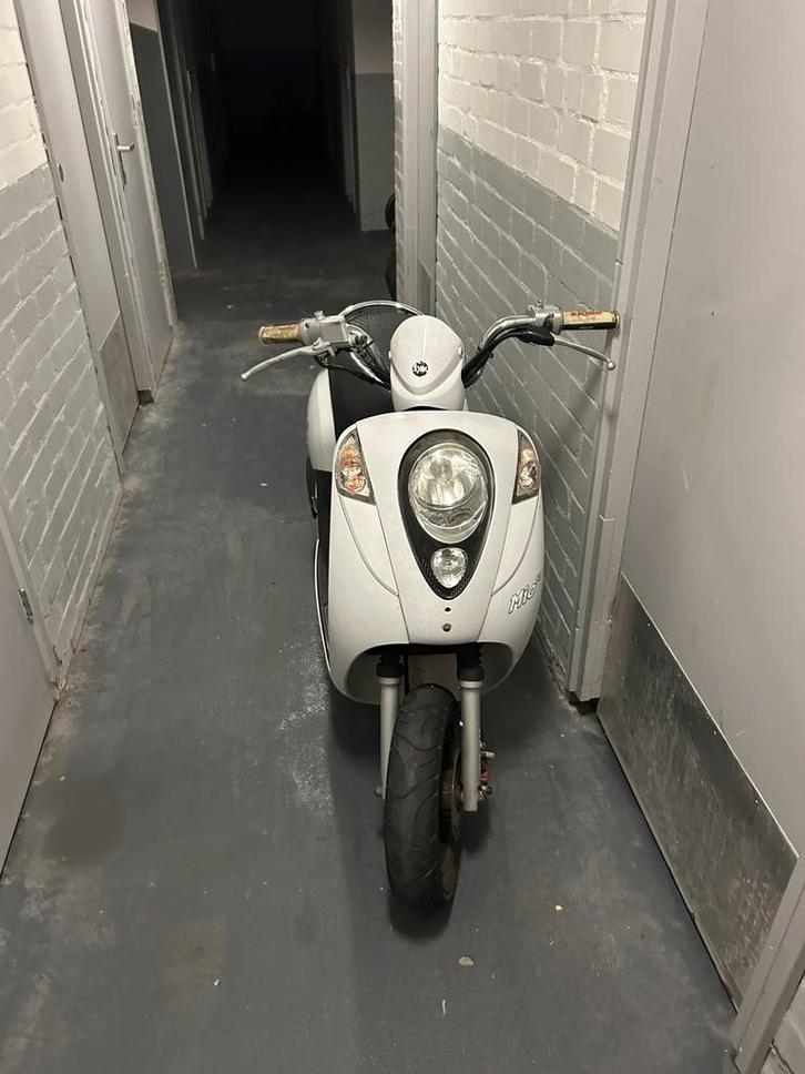Mio 50cc, Fietsen en Brommers, Scooters | SYM, Gebruikt, Mio, Maximaal 25 km/u, Benzine, Ophalen of Verzenden