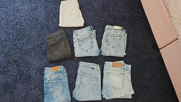 7x skinny jeans maat W26 , voor maar €5 beschikbaar voor biedingen