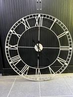 Grote, stille ronde hangklok, Ophalen, Gebruikt, Analoog, Wandklok