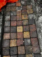 Betonnen vierkante klinkertjes +/- 12m2, Ophalen, Zo goed als nieuw, Beton, Overige typen