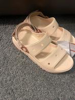 Nieuwe Crocs Sandalen Beige - Maat 43/44, Ophalen of Verzenden, Nieuw, Beige