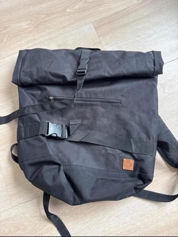 Obey Rugtas beschikbaar voor biedingen