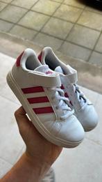 Adidas meisjes maat 32, Ophalen of Verzenden, Zo goed als nieuw
