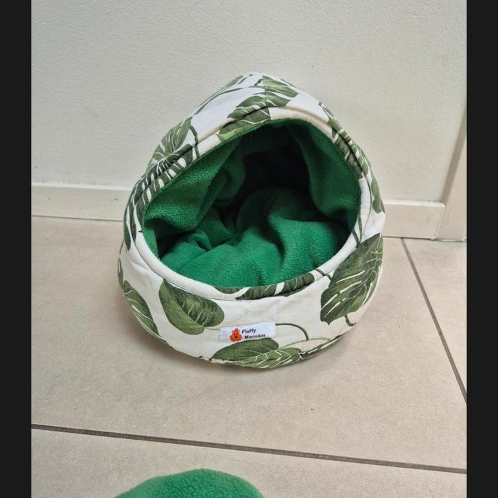 Theemuts mandje groen zgan, Dieren en Toebehoren, Overige Dieren-accessoires, Zo goed als nieuw, Ophalen of Verzenden