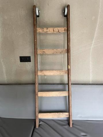 Houten Ladder - Decoratief Meubel beschikbaar voor biedingen