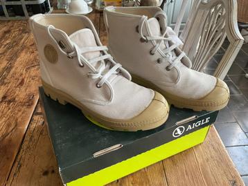 Aigle Lage Laarzen - Beige - Maat 42 - Paladiummodel beschikbaar voor biedingen