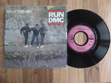 single  Run-DMC - Walk This Way beschikbaar voor biedingen