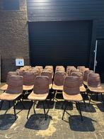 Partij 40 stuks eetkamerstoelen cognac