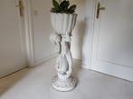 Tuinbeeld putti op vis 100 cm, Ophalen, Gebruikt, Beton, Mensenbeeld