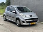 Peugeot 107 1.0-12V Sportium NAP/APK/Airco/Camera/5DRS, Voorwielaandrijving, Euro 5, Gebruikt, 4 stoelen