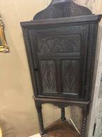 Antieke houten hoekkast, Antiek en Kunst, Antiek | Meubels | Kasten, Ophalen