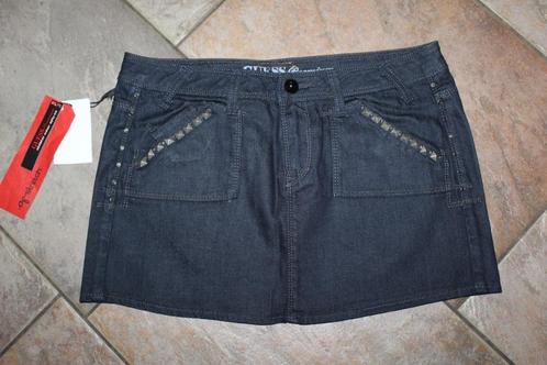Guess stretch spijkerrokje met studs mt 28 (M) SUPERKOOPJE, Kleding | Dames, Rokken, Nieuw, Maat 38/40 (M), Blauw, Boven de knie