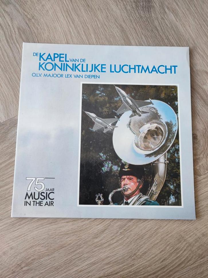 Kapel Koninklijke Luchtmacht – 75 jaar Music in the air, Cd's en Dvd's, Vinyl | Overige Vinyl, Zo goed als nieuw, 12 inch, Ophalen of Verzenden