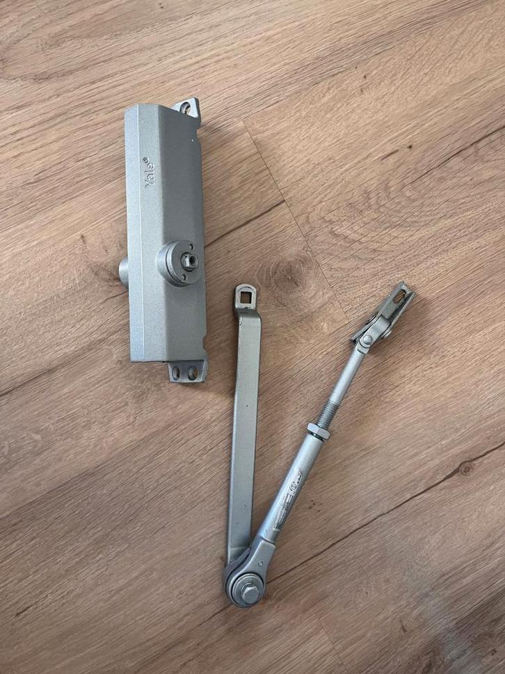 Deurdranger, Doe-het-zelf en Verbouw, Hang- en Sluitwerk, Nieuw, Overige typen, IJzer, Ophalen of Verzenden