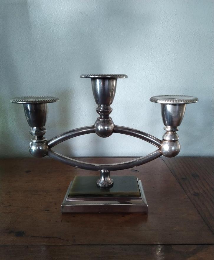 Verzilverde 3 arm kandelaar, marmer ingelegde voet, vintage, Huis en Inrichting, Woonaccessoires | Kandelaars en Kaarsen, Zo goed als nieuw