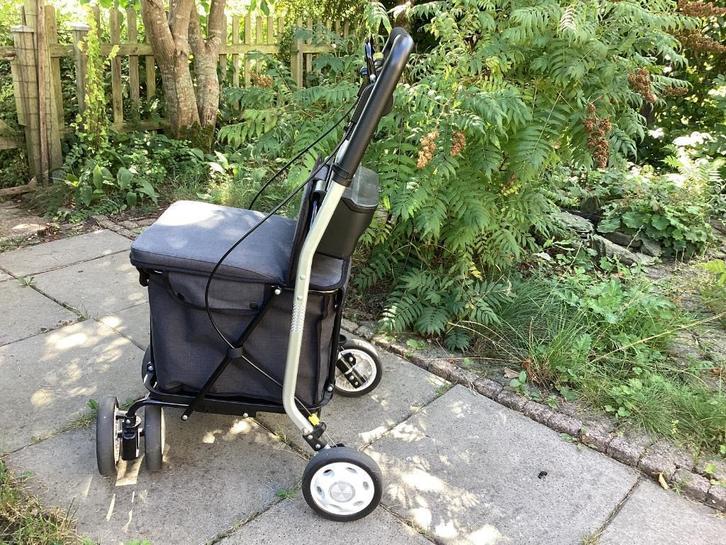 Boodschappen rollator, Diversen, Rollators, Zo goed als nieuw, Lichtgewicht, Opvouwbaar, Ophalen
