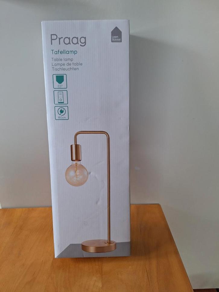Moderne gouden tafellamp - Nieuw in doos!, Huis en Inrichting, Lampen | Tafellampen, Nieuw, 50 tot 75 cm, Metaal, Ophalen of Verzenden