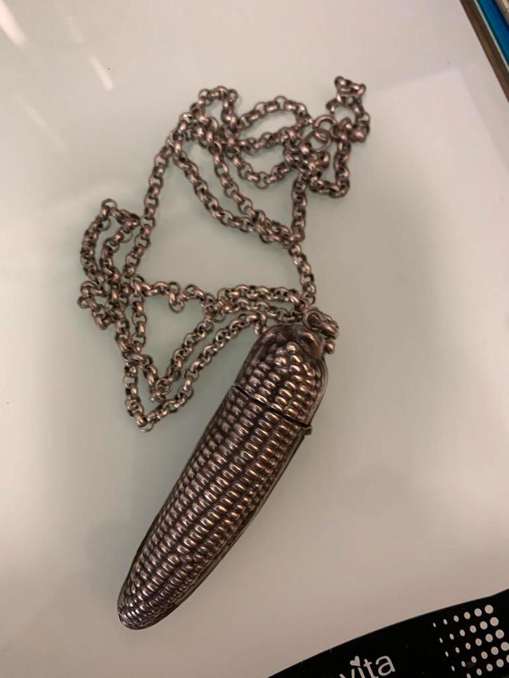 Zilver antiek zilveren maïskolf Corn snuifdoosje gemerkt, Antiek en Kunst, Antiek | Goud en Zilver, Ophalen of Verzenden