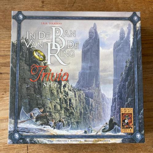 999 Games - In de ban van de Ring Trivia (2-4 splrs, 12+jr), Hobby en Vrije tijd, Gezelschapsspellen | Bordspellen, Zo goed als nieuw