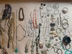 Groot lot vintage sieraden, Ophalen of Verzenden, Overige materialen, Overige typen