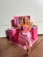 BARBIE + barbie kapsalon ( accessoires), Verzamelen, Poppen, Ophalen of Verzenden, Zo goed als nieuw