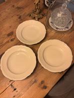 Diepe borden creme porselein zilveren rand, Kahla, vintage, Antiek en Kunst, Antiek | Servies compleet, Ophalen of Verzenden
