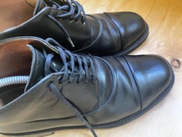 Zwarte Floris Van Bommel, heren schoenen, maat 8,5 beschikbaar voor biedingen